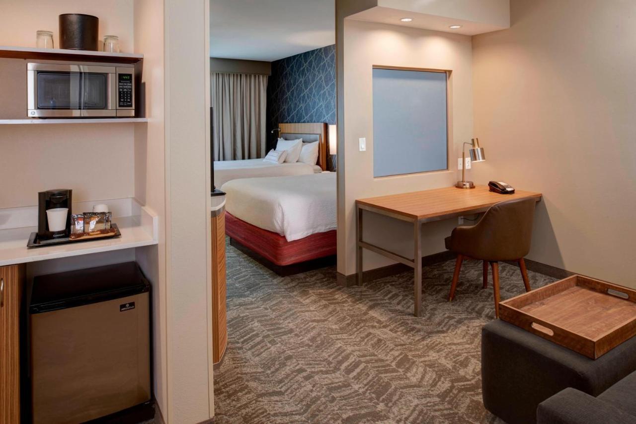 Springhill Suites St. Louis Brentwood Exterior foto
