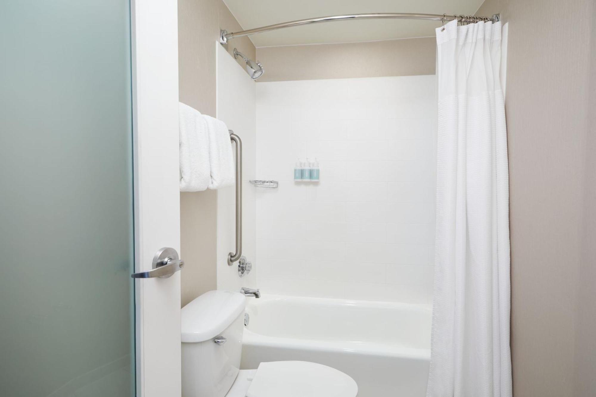 Springhill Suites St. Louis Brentwood Exterior foto